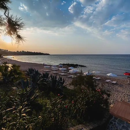 Le Calette Bay Cefalu