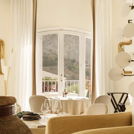 Hotel Le Calette Bay