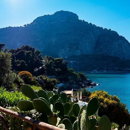 Le Calette Bay Cefalu