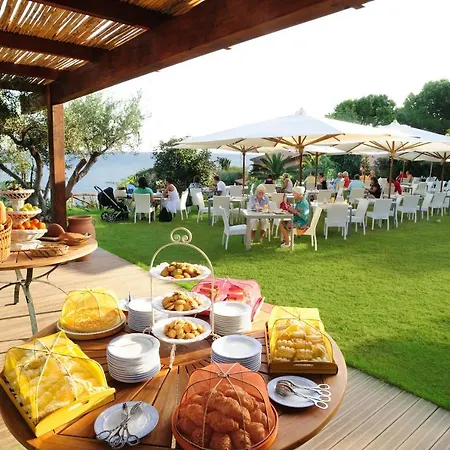 Hotel Le Calette Bay 4*