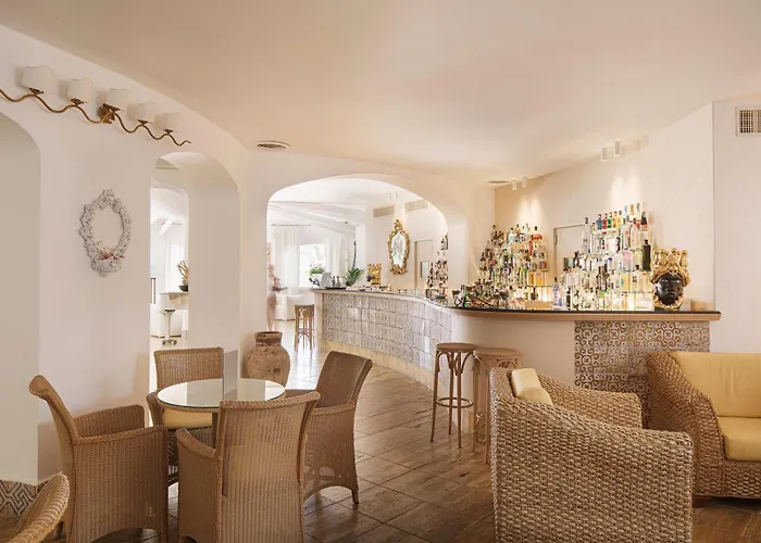 Готель Le Calette Bay