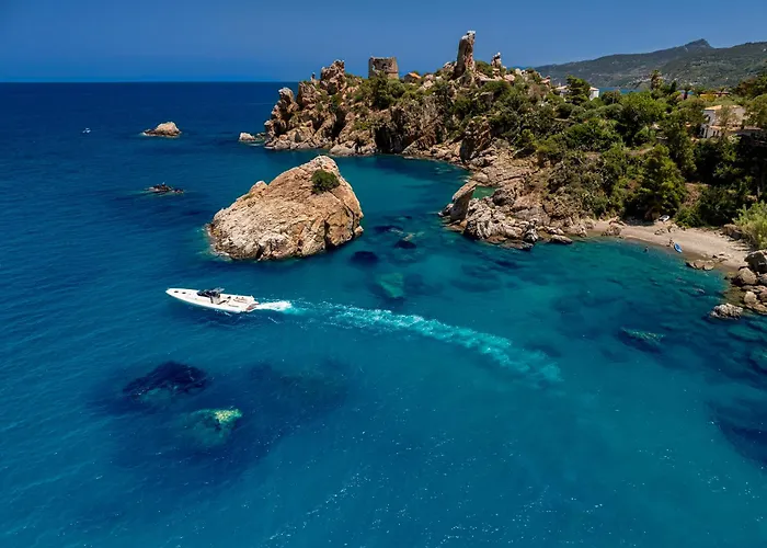 Le Calette Bay Готель