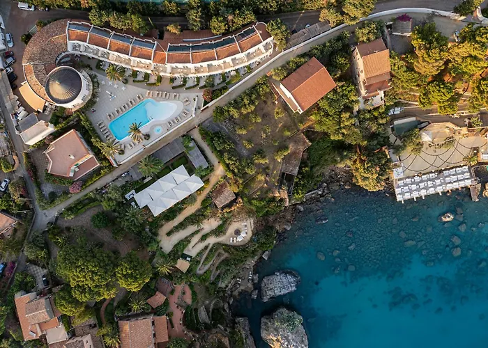 Ξενοδοχείο Le Calette Bay 4*