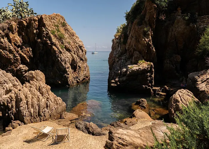 Готель Le Calette Bay 4*