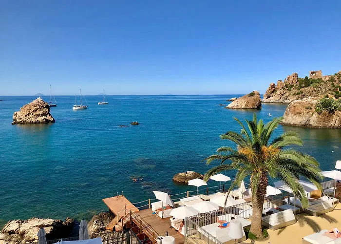 Le Calette Bay Готель